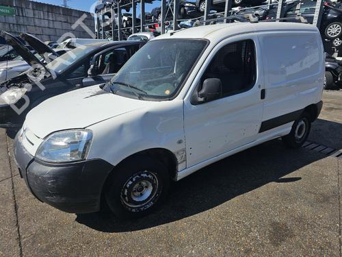 Brugte CITROËN BERLINGO / BERLINGO FIRST Box Body/MPV (M_)  1.6 HDI 75 (MB9HW)  4894674