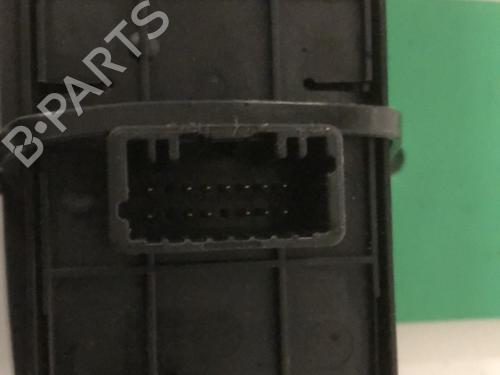 Used Left front window switch Left front window switch RENAULT MEGANE III Hatchback (BZ0/1_, B3_) 1.2 TCe (BZ2B, BZ11) (116 hp) 33600065 33600065