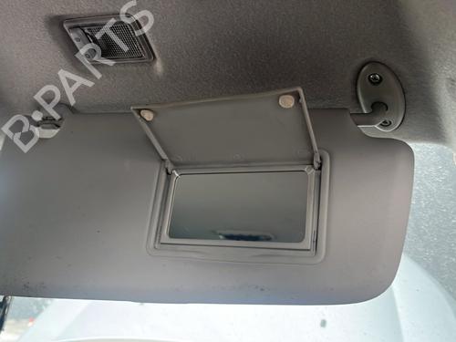 Used Right sun visor Right sun visor 36581940 36581940
