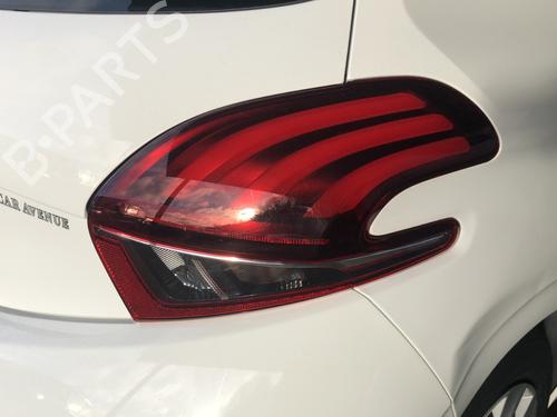 Used Right taillight Right taillight PEUGEOT 208 I (CA_, CC_) 1.2 VTi 68 / PureTech 68 (68 hp) 35912708 35912708