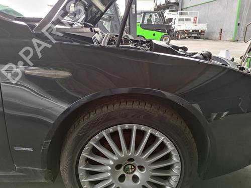 right-front-fenders-alfa-romeo-159-sportwagon-939_-2005-2006-2007-2008-2009-2010-2011-2012-33594760 main image