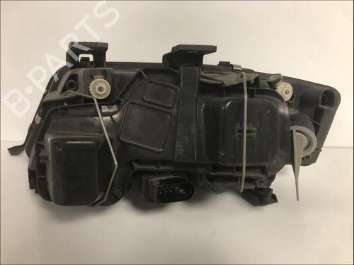 Used Right headlight Right headlight AUDI A8 D2 (4D2, 4D8) 2.5 TDI (150 hp) 33584407 33584407