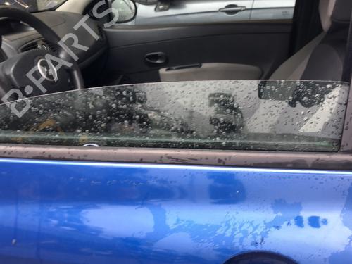 front-left-door-window-renault-clio-iii-br01-cr01-2005-2006-2007-2008-2009-2010-2011-2012-2013-2014-33680751 main image