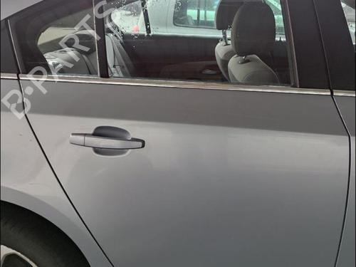 right-rear-door-chevrolet-cruze-j300-2009-33584331 main image