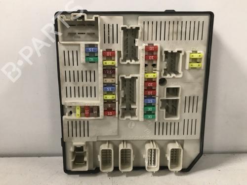 Used Fuse box Fuse box RENAULT MEGANE III Hatchback (BZ0/1_, B3_) 1.5 dCi (BZ0C) (90 hp) 33754413 33754413