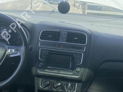 Tableau de bord Tableau de bord VW POLO V (6R1, 6C1) 1.0 (75 hp) 36247982 36247982