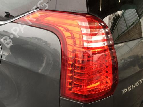 Used Left taillight Left taillight PEUGEOT 5008 (0U_, 0E_) 2.0 HDi (163 hp) 33601055 33601055