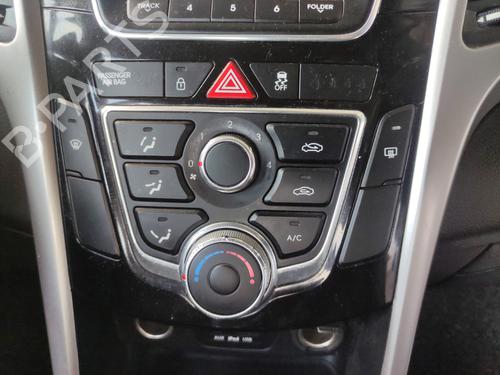 Used Climate control Climate control HYUNDAI i30 (GD) 1.6 CRDi (110 hp) 35911649 35911649