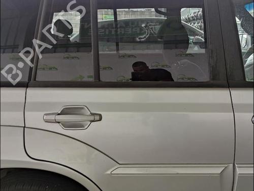 Used Right rear door Right rear door HYUNDAI TERRACAN (HP) 2.9 CRDi 4WD (150 hp) 33589881 33589881