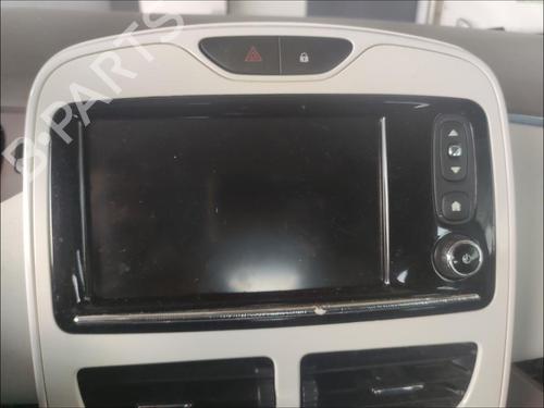 display-monitor-renault-zoe-bfm_-2012-37752528 main image
