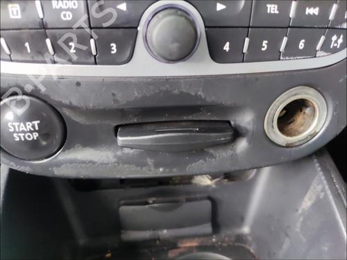 Used Card reader Card reader RENAULT MEGANE III Hatchback (BZ0/1_, B3_) 1.5 dCi (BZ0C) (90 hp) 33587943 33587943