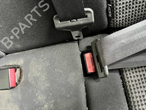 Used Seat buckle Seat buckle 36582091 36582091