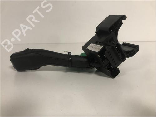 Used Steering column stalk Steering column stalk SKODA FABIA I Combi (6Y5) 1.9 TDI (100 hp) 33581429 33581429