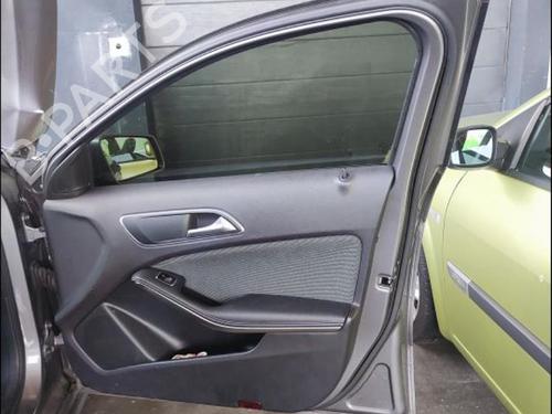 Used Front right window mechanism Front right window mechanism MERCEDES-BENZ A-CLASS (W176) A 180 CDI / d (176.012) (109 hp) 33581453 33581453