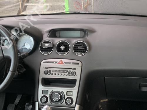 Used Dashboard Dashboard PEUGEOT 308 I (4A_, 4C_) 1.6 HDi (109 hp) 33601930 33601930