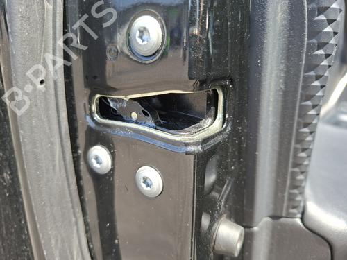 front-left-lock-toyota-c-hr-_x1_-2016-37752840 main image