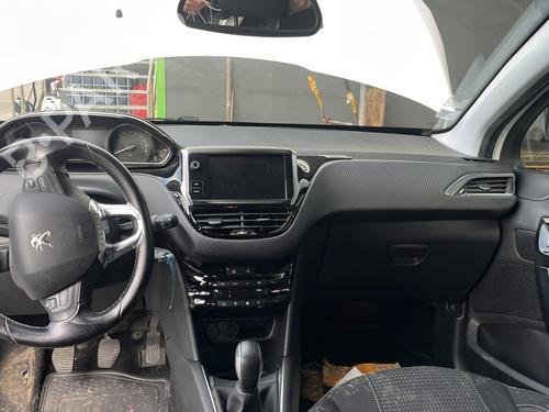 Instrumentbræt Instrumentbræt PEUGEOT 208 I (CA_, CC_) 1.2 PureTech 82 (82 hp) 33890346 33890346