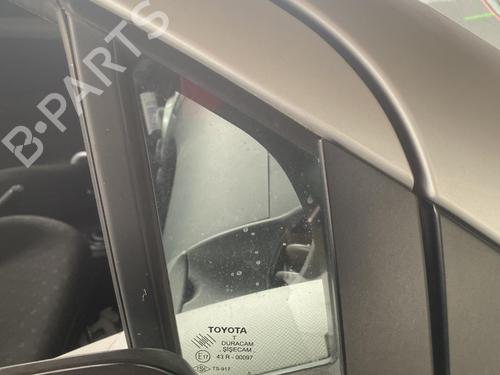 Højre foran trekantet rude Højre foran trekantet rude TOYOTA YARIS (_P9_) 1.0 VVT-i (KSP90_, KSP90R) (69 hp) 37529558 37529558