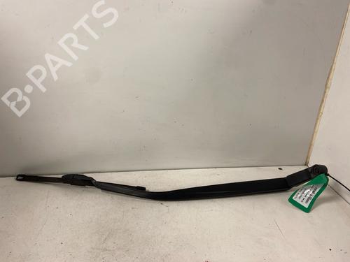 Used Front windshield wiper arm Front windshield wiper arm 39459797 39459797