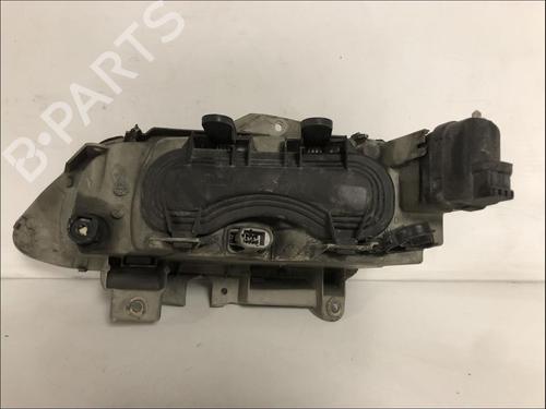 Used Right headlight Right headlight RENAULT ESPACE III (JE0_) 2.2 12V TD (JE0E, JE0H, JE0P) (113 hp) 36573731 36573731
