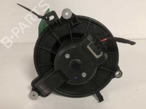 Used Heater blower motor Heater blower motor IVECO DAILY V Van 29L15 V, 35S15 V, 35C15L V, 40C15L V, 50C15L V (146 hp) 33597352 33597352