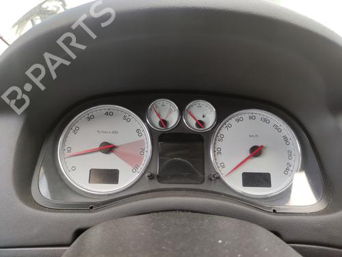Used Instrument cluster Instrument cluster PEUGEOT 307 CC (3B) 2.0 16V (136 hp) 35910343 35910343