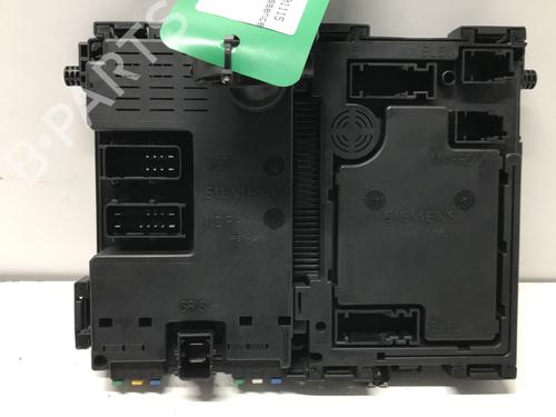 Used Fuse box Fuse box 33603922 33603922