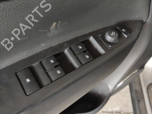 switch-opel-antara-a-l07-2006-2007-2008-2009-2010-2011-2012-2013-2014-2015-2016-2017-35910502 main image