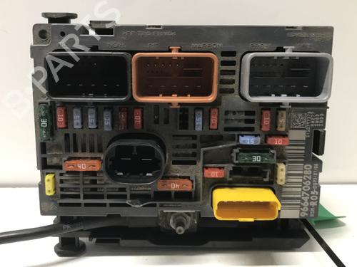 Fuse box PEUGEOT PARTNER Box Body/MPV 1.6 HDi | BP33730983E1 - Image 4