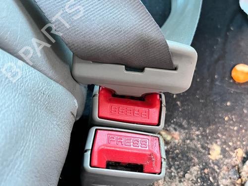 seat-buckle-citroen-c5-ii-break-re_-2004-2005-2006-2007-2008-36582156 main image