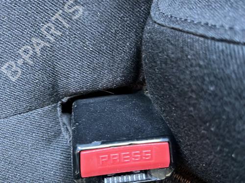 seat-buckle-peugeot-407-coupe-6c_-2005-33603197 main image