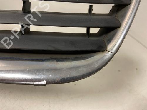 Used Grille Grille 39584967 39584967