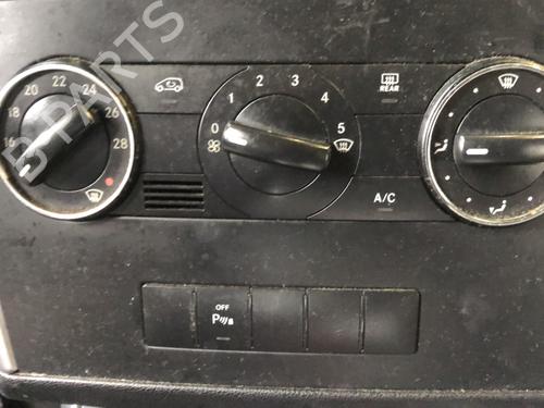 Used Climate control Climate control MERCEDES-BENZ B-CLASS Sports Tourer (W245) B 200 CDI (245.208) (140 hp) 35914249 35914249