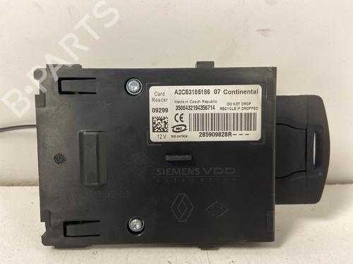 Card reader RENAULT MEGANE III Hatchback (BZ0/1_, B3_) 1.5 dCi (BZ09, BZ0D, BZ1W, BZ29, BZ14) | BP37255298E4 - Image 4