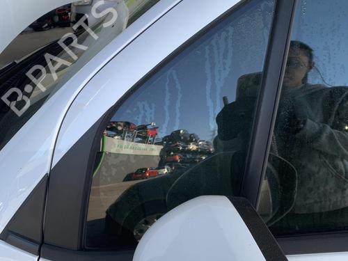 front-left-quarter-glass-citroen-c3-ii-sc_-2009-33602812 main image