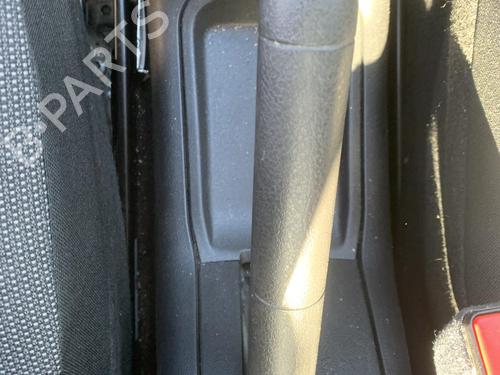 hand-brake-citroen-c3-iii-sx-2016-33837354 main image