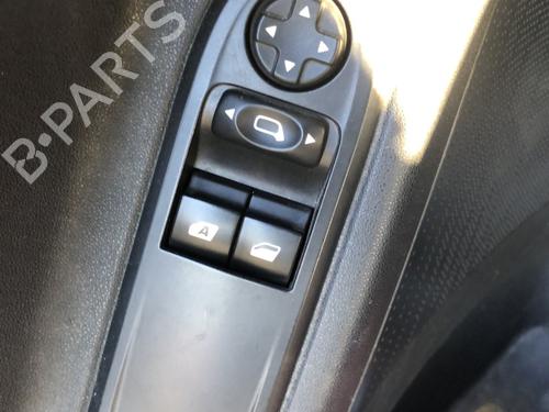 Used Left front window switch Left front window switch CITROËN C3 II (SC_) 1.4 (73 hp) 36579097 36579097