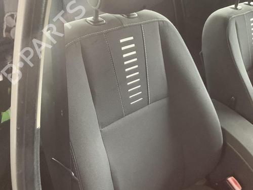 Used Right front seat Right front seat RENAULT MEGANE III Hatchback (BZ0/1_, B3_) 1.5 dCi (BZ09, BZ0D, BZ1W, BZ29, BZ14) (110 hp) 33680788 33680788