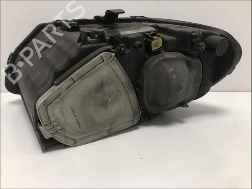 Used Right headlight Right headlight CHRYSLER VOYAGER IV (RG, RS) 2.8 CRD (150 hp) 33581399 33581399