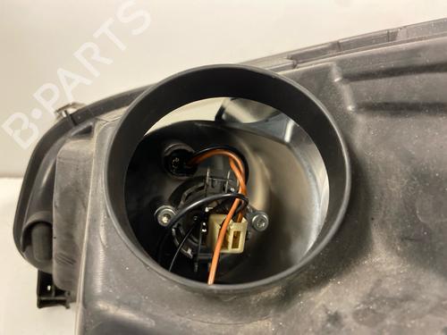 Used Right headlight Right headlight 37229518 37229518