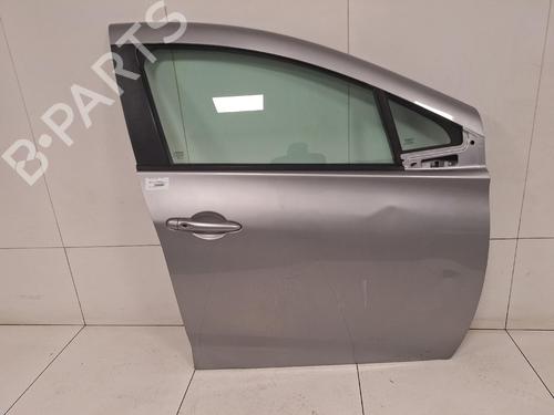 Used Right front door Right front door 37256061 37256061