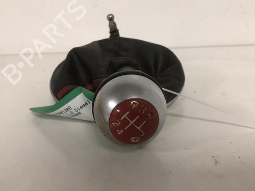 Used Shift knob Shift knob FIAT 500 (312_) 1.3 D Multijet (312AXB1A) (75 hp) 33595497 33595497