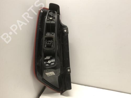 Used Right taillight Right taillight FIAT PUNTO EVO (199_) 1.3 D Multijet (199AXC1A, 199BXC1A, 199AXT1A, 199BXT1A) (75 hp) 33602649 33602649