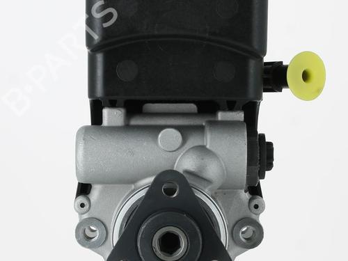 Used Steering pump Steering pump BMW X3 (E83) 2.0 d (150 hp) 33890449 33890449