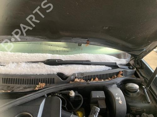 Used Front wiper motor Front wiper motor 36579243 36579243