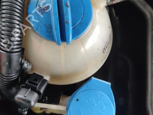 expansion-tank-audi-a3-8p1-2003-2004-2005-2006-2007-2008-2009-2010-2011-2012-2013-36578286 main image
