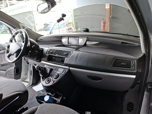 Instrumentbræt Instrumentbræt PEUGEOT 807 (EB_) 2.0 HDI (136 hp) 37474968 37474968