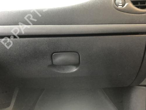 Used Glove box Glove box RENAULT CLIO III (BR0/1, CR0/1) 1.5 dCi (C/BR0G, C/BR1G) (68 hp) 33604077 33604077