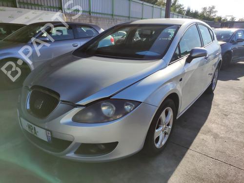 Used Fuse box Fuse box SEAT LEON (1P1) 1.9 TDI (105 hp) 35911180 35911180
