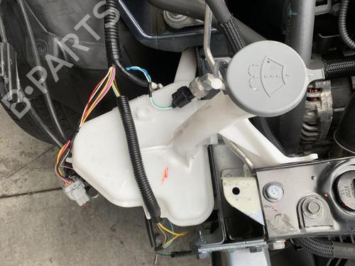 Used Windscreen washer tank Windscreen washer tank 36580895 36580895